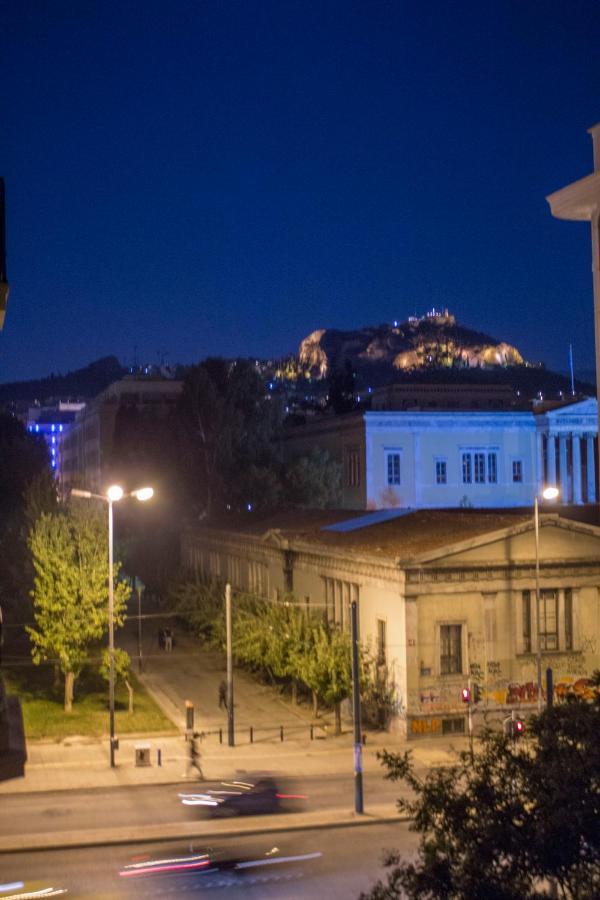 Downtown Across National Archaeological Museum Apartamento Atenas Exterior foto